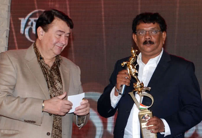  V. Shantaram Award 